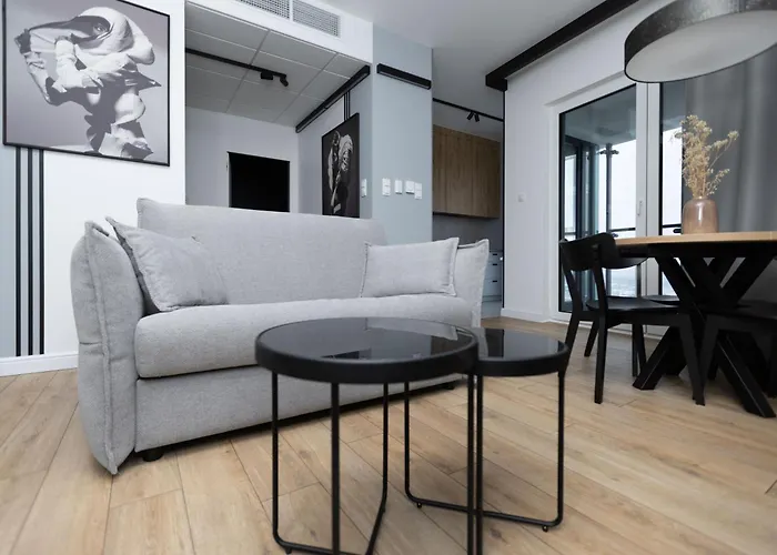 Wola Premium By Evibell * وارسو